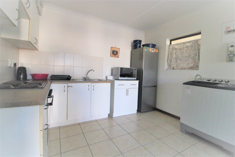 1 Bedroom Property for Sale in Guldenland Western Cape